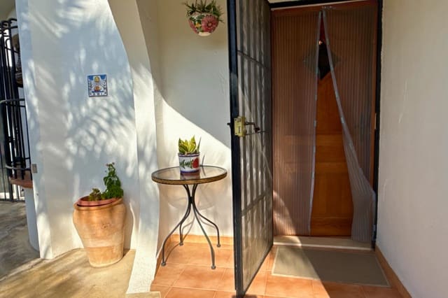 3 Zimmer Villa zu verkaufen in Calpe / Calp mit Pool Garage - 339.000 € (Ref: 10016647)