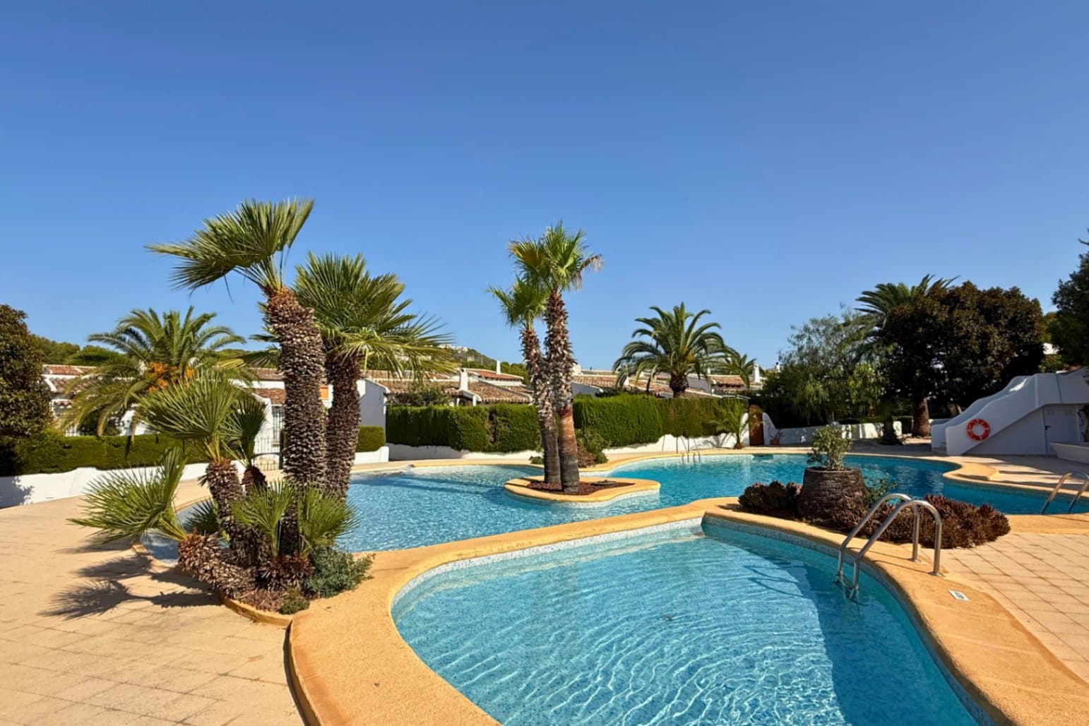 3 Zimmer Villa zu verkaufen in Calpe / Calp mit Pool Garage - 339.000 € (Ref: 10016647)