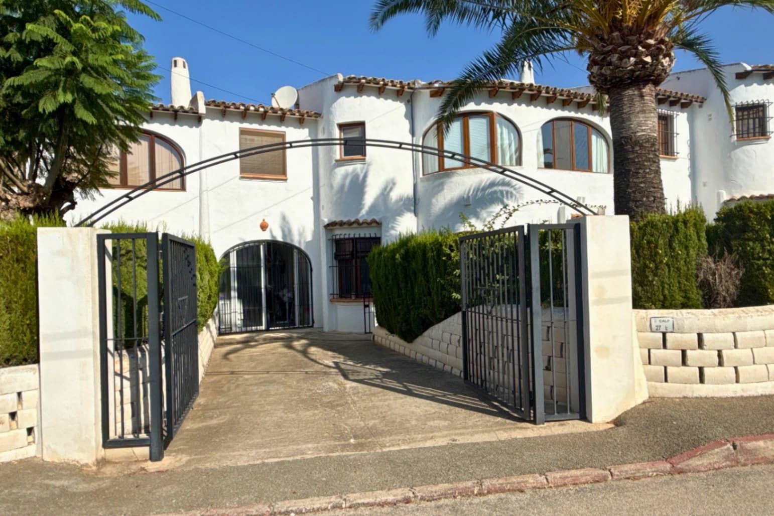 3 Zimmer Villa zu verkaufen in Calpe / Calp mit Pool Garage - 339.000 € (Ref: 10016647)