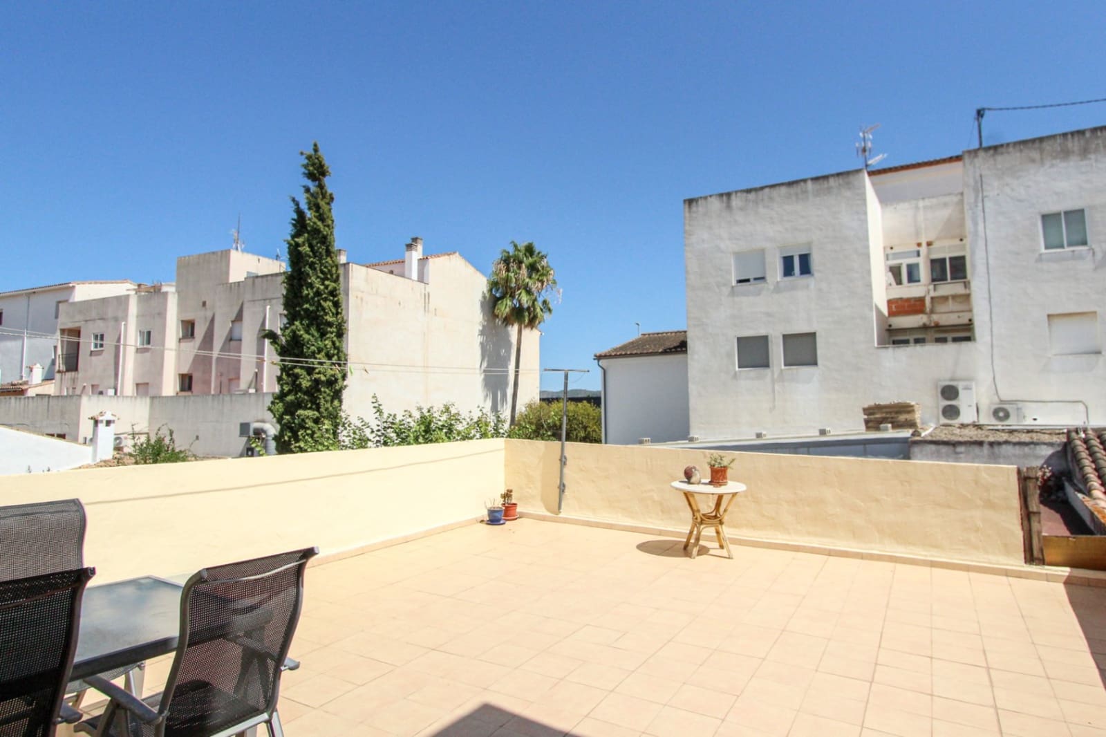 3 bedroom Apartment for sale in Jalon / Xalo - € 160,000 (Ref: 10016755)