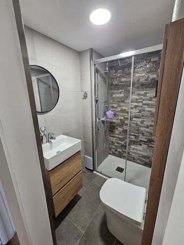 1 Zimmer Apartment zu verkaufen in Benidorm mit Pool - 95.000 € (Ref: 10048433)
