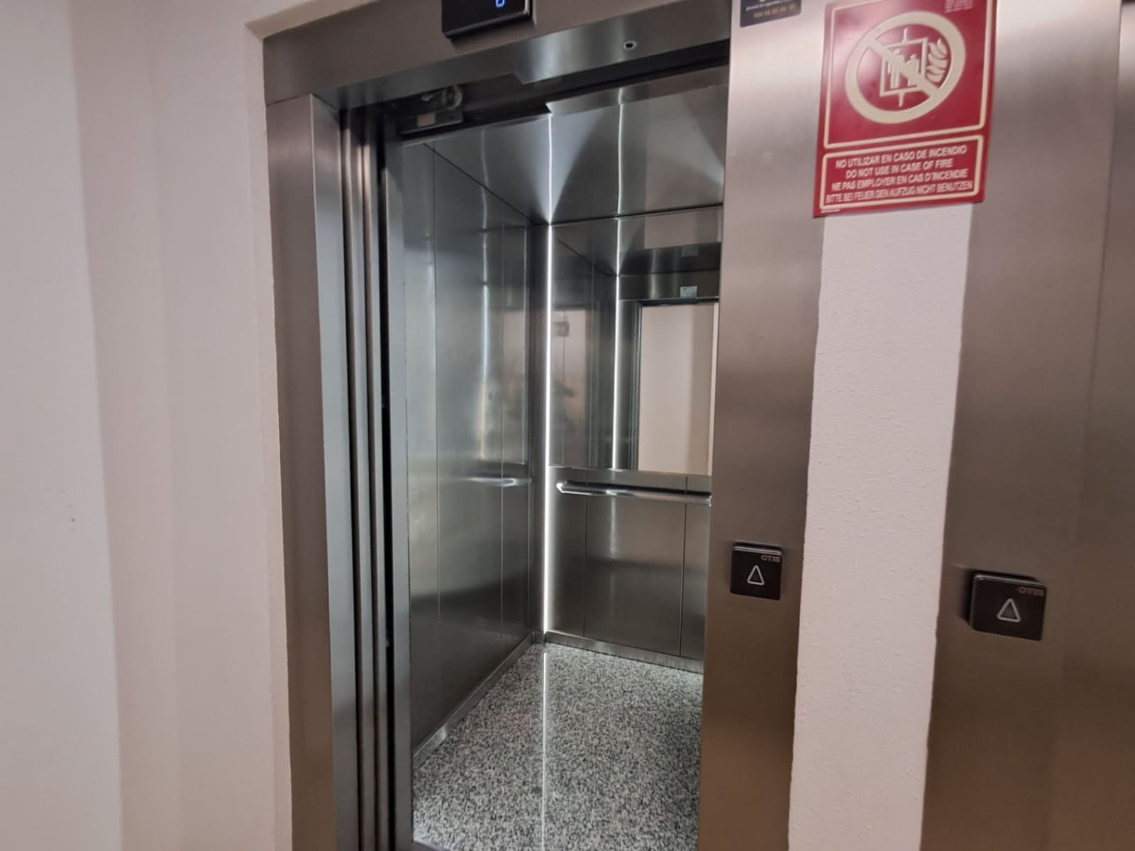 2 sypialnia Apartament na sprzedaż w Benidorm z basenem garażem - 500 000 € (Ref: 10057148)