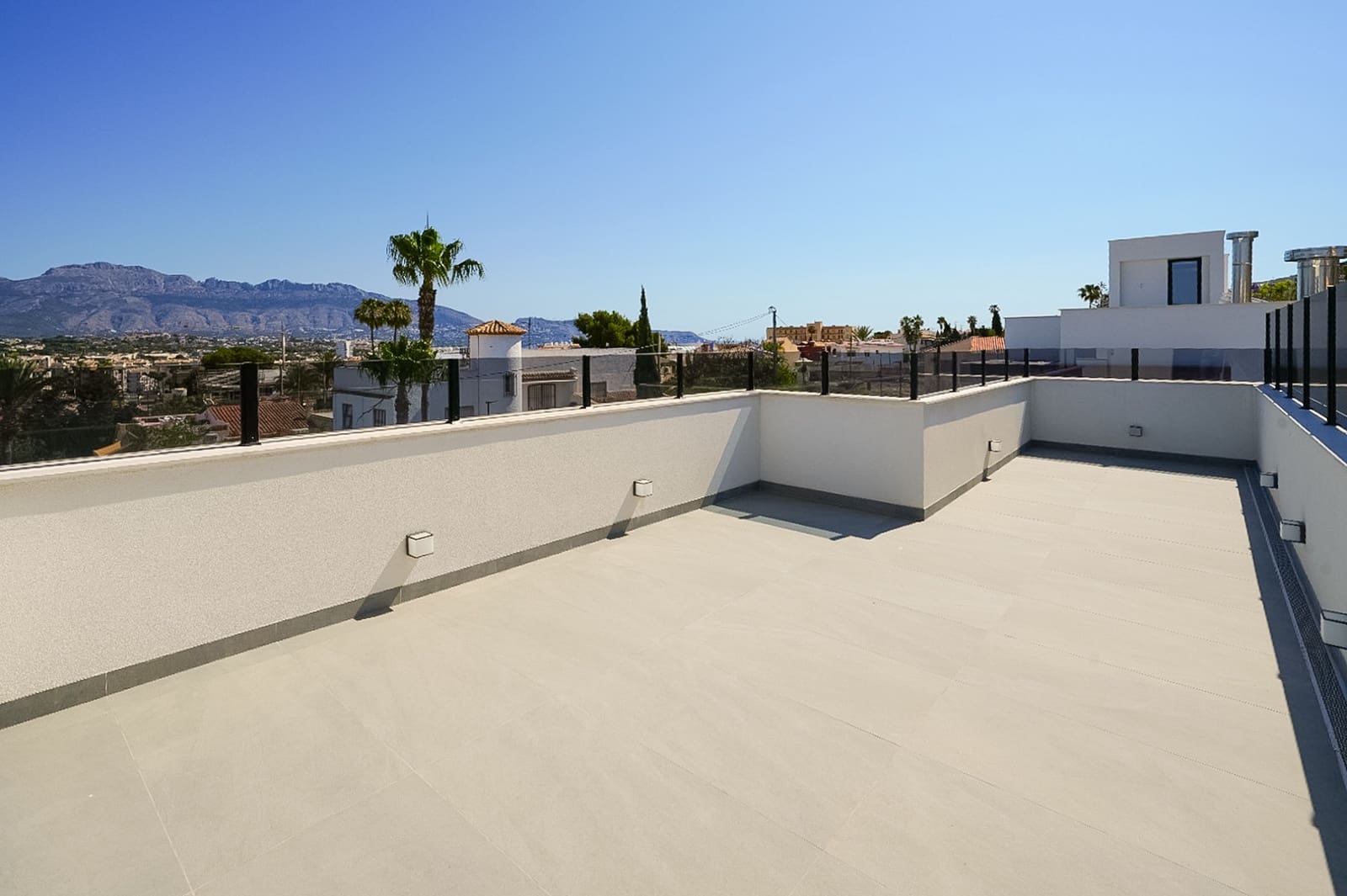 5 soverom Villa til salgs i Albir med svømmebasseng garasje - € 2 250 000 (Ref: 10059658)
