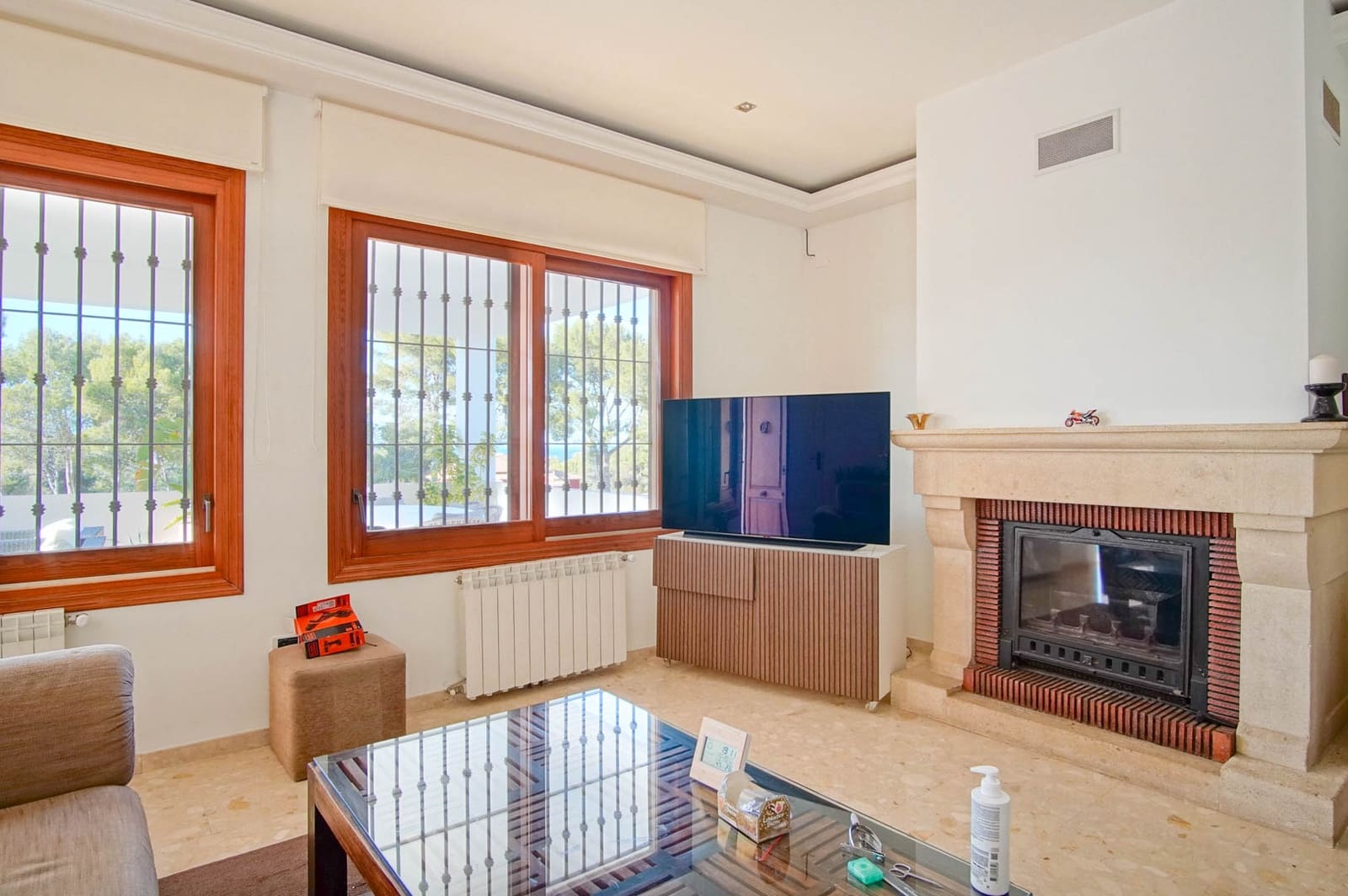 6 bedroom Villa for sale in Denia with pool garage - € 1,060,000 (Ref: 10059672)