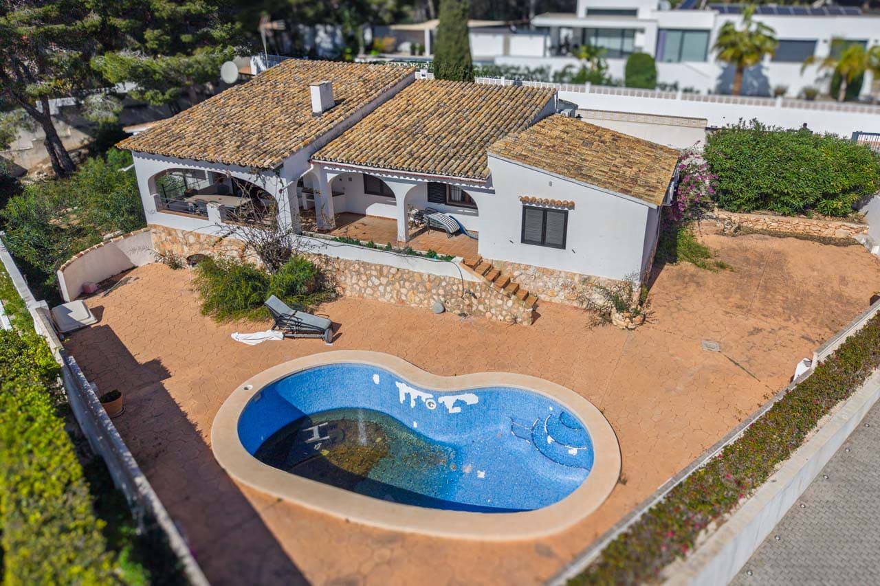 3 Zimmer Villa zu verkaufen in Benissa mit Pool Garage - 1.250.000 € (Ref: 10059734)