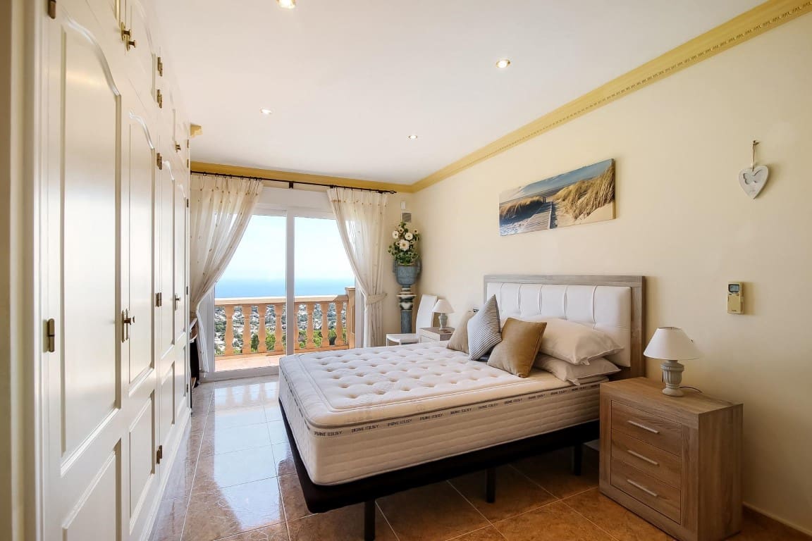 4 sypialnia Willa na sprzedaż w Moraira z basenem garażem - 1 550 000 € (Ref: 10059735)