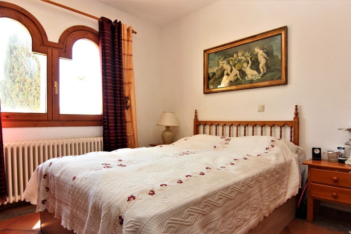 Chalet de 8 habitaciones en Benissa en venta con piscina garaje - 995.000 € (Ref: 10059739)