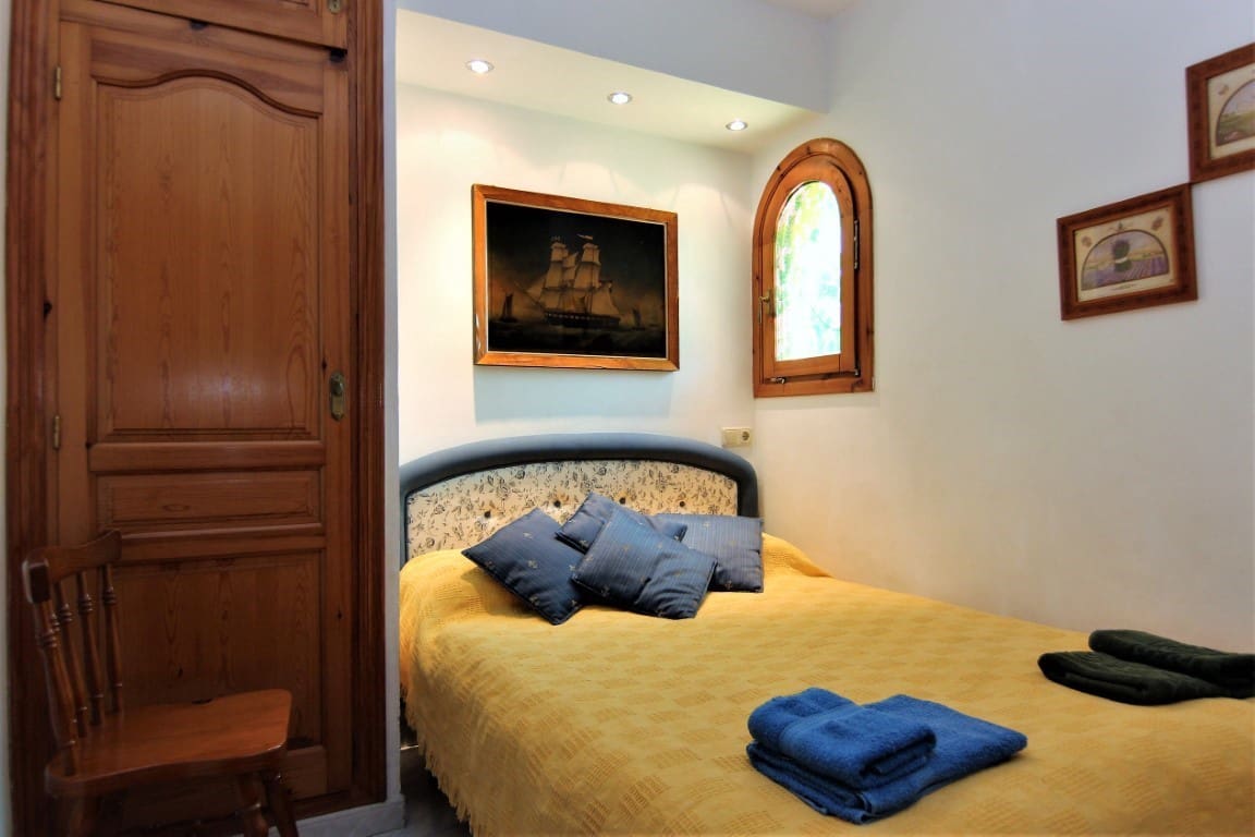 Chalet de 8 habitaciones en Benissa en venta con piscina garaje - 995.000 € (Ref: 10059739)