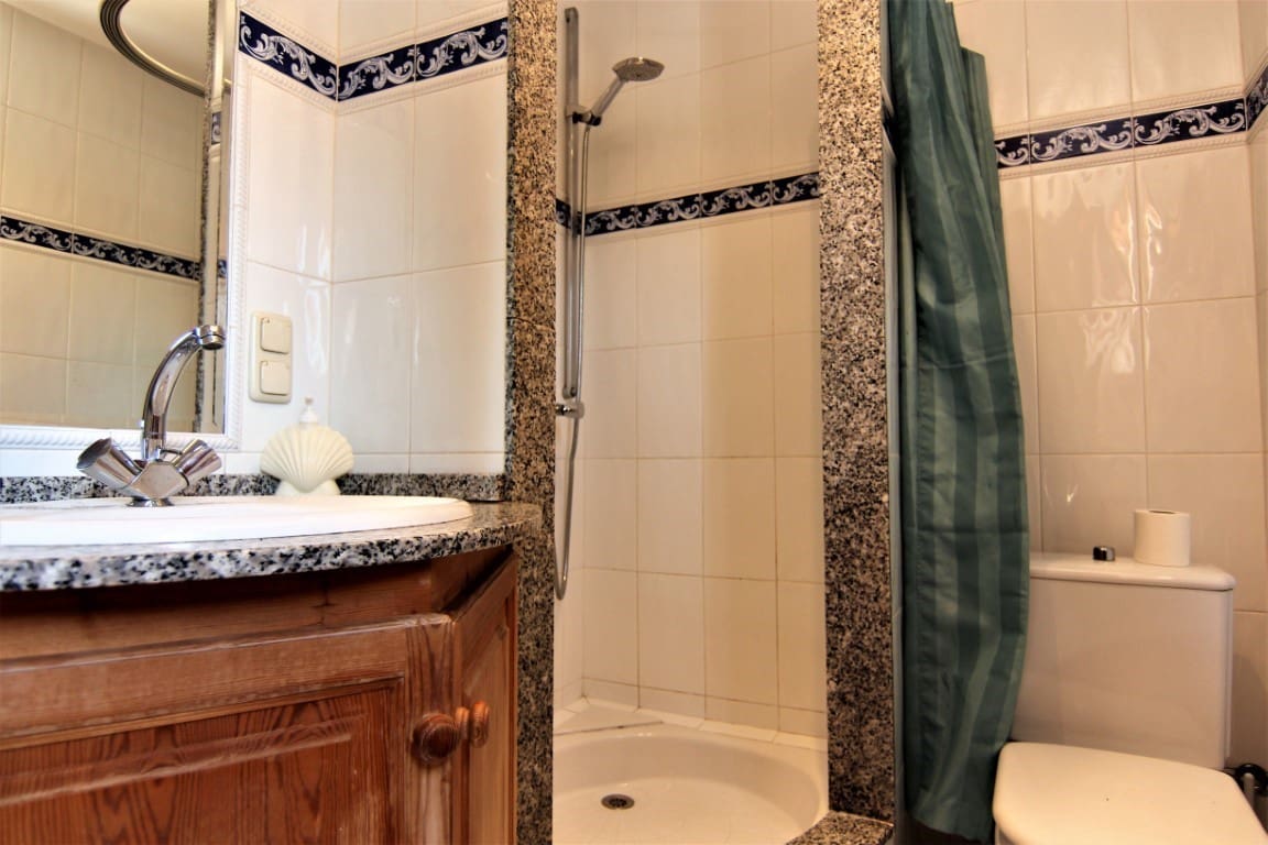 Chalet de 8 habitaciones en Benissa en venta con piscina garaje - 995.000 € (Ref: 10059739)
