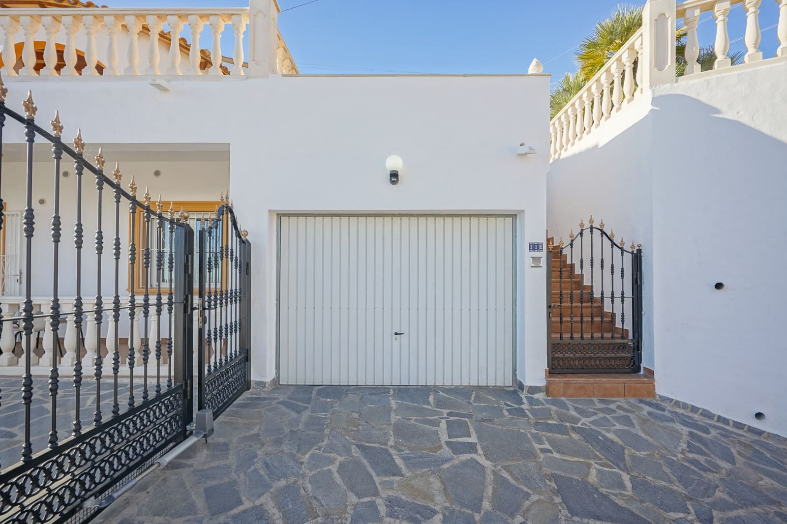 4 Zimmer Villa zu verkaufen in Calpe / Calp mit Pool Garage - 690.000 € (Ref: 10059741)