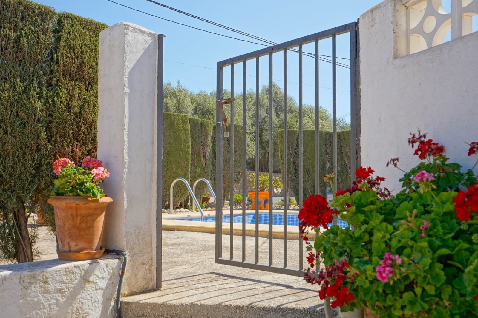 3 sypialnia Willa na sprzedaż w Javea / Xabia z basenem garażem - 375 000 € (Ref: 10059742)