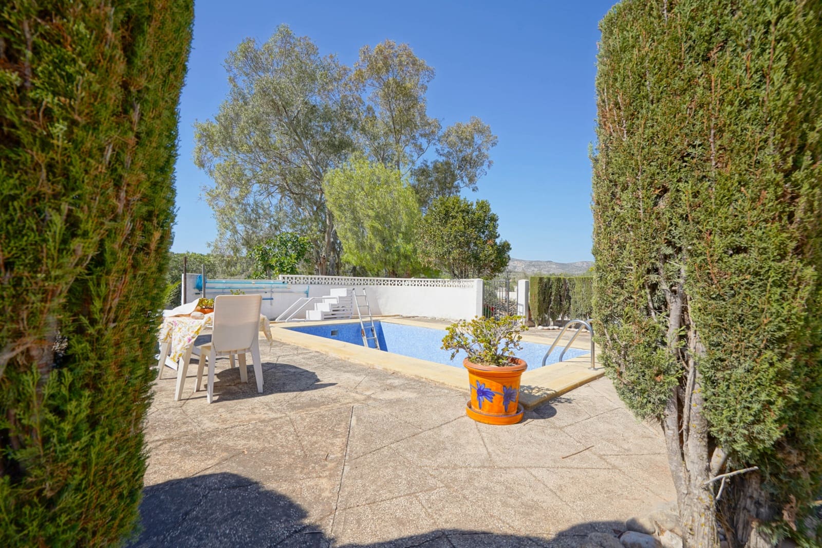 3 sypialnia Willa na sprzedaż w Javea / Xabia z basenem garażem - 375 000 € (Ref: 10059742)