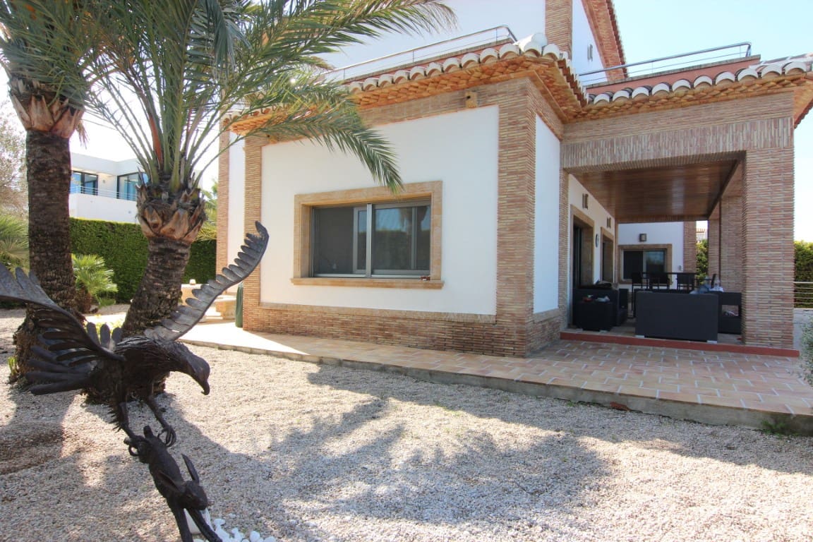 Chalet de 5 habitaciones en Javea / Xàbia en venta con piscina garaje - 1.315.000 € (Ref: 10059753)