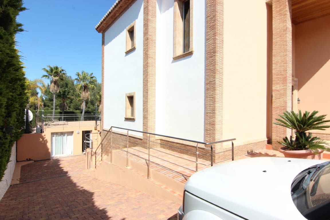 Chalet de 5 habitaciones en Javea / Xàbia en venta con piscina garaje - 1.315.000 € (Ref: 10059753)