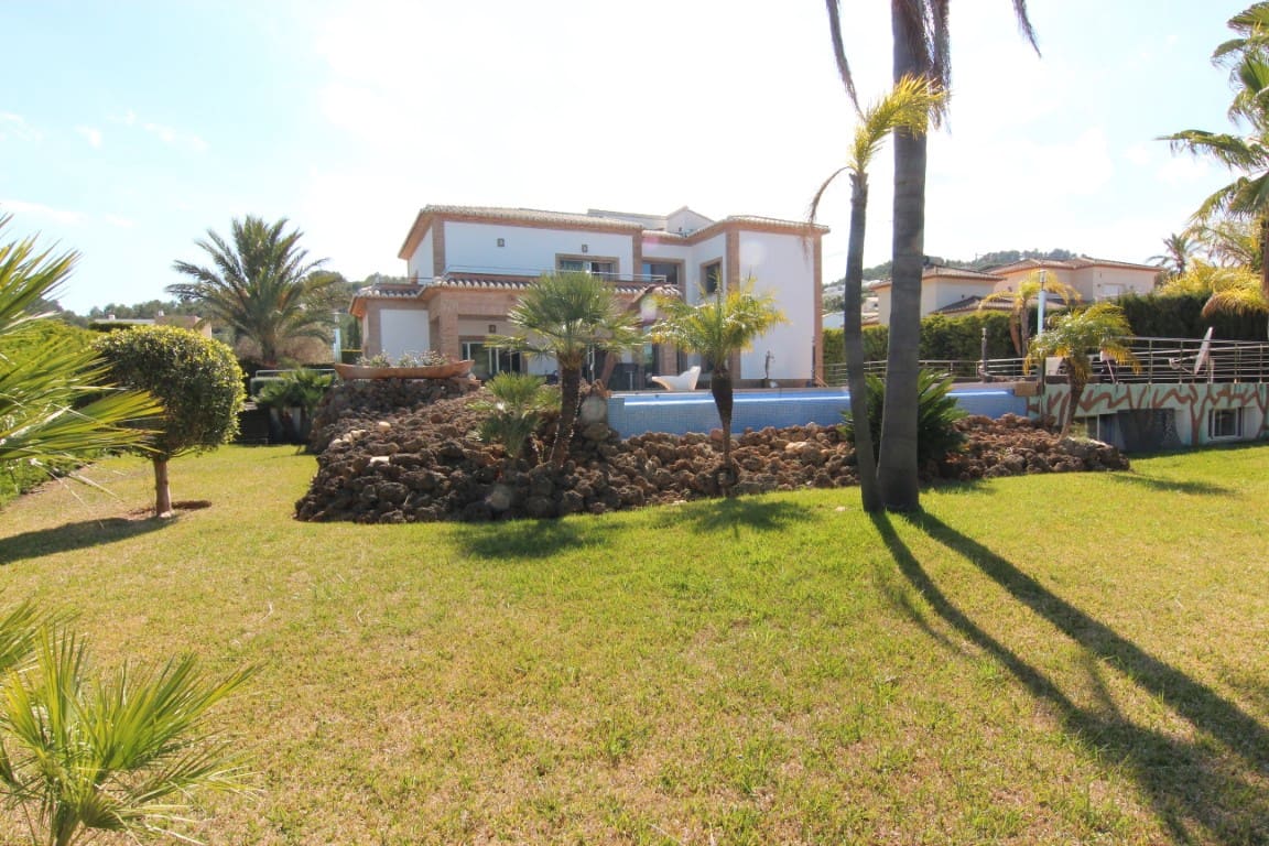 Chalet de 5 habitaciones en Javea / Xàbia en venta con piscina garaje - 1.315.000 € (Ref: 10059753)