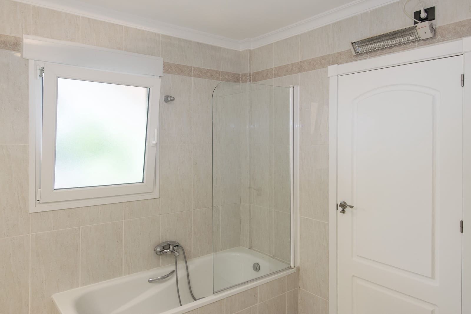 1 soverom Leilighet til salgs i Benissa med svømmebasseng garasje - € 330 000 (Ref: 10059757)