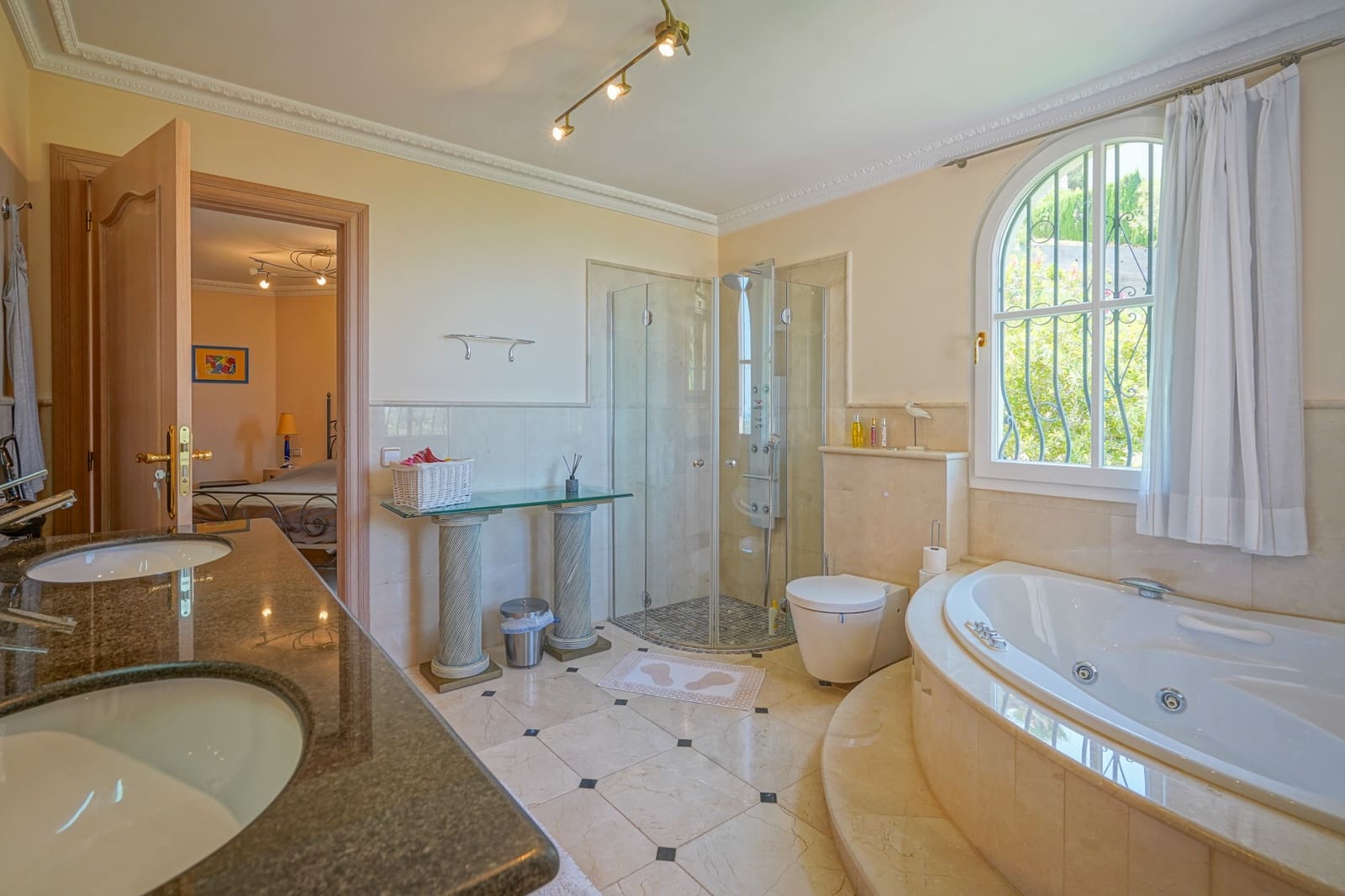 5 soveværelse Villa til salg i La Sella med swimmingpool garage - € 1.499.000 (Ref: 10059759)