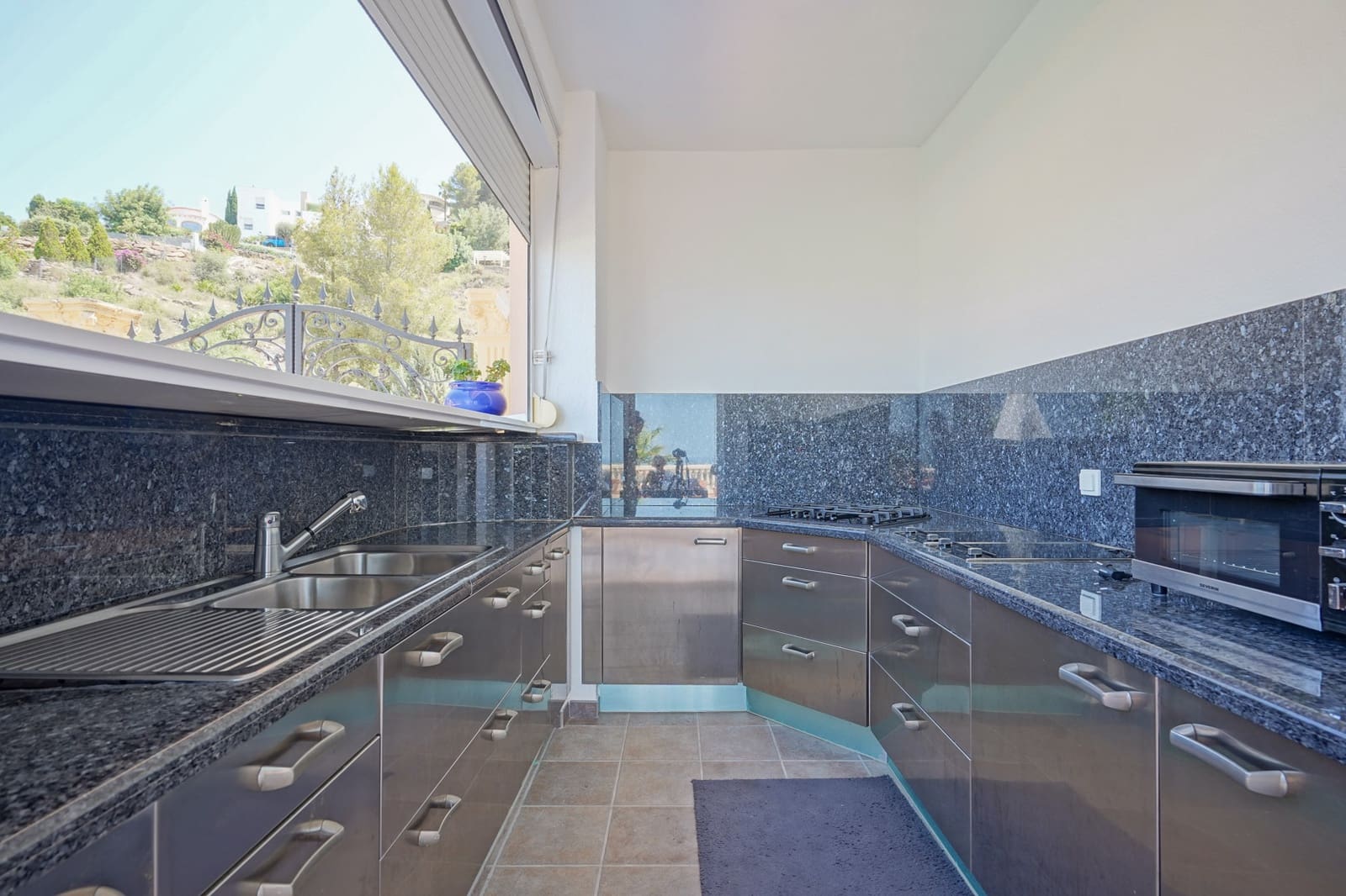 5 soveværelse Villa til salg i La Sella med swimmingpool garage - € 1.499.000 (Ref: 10059759)