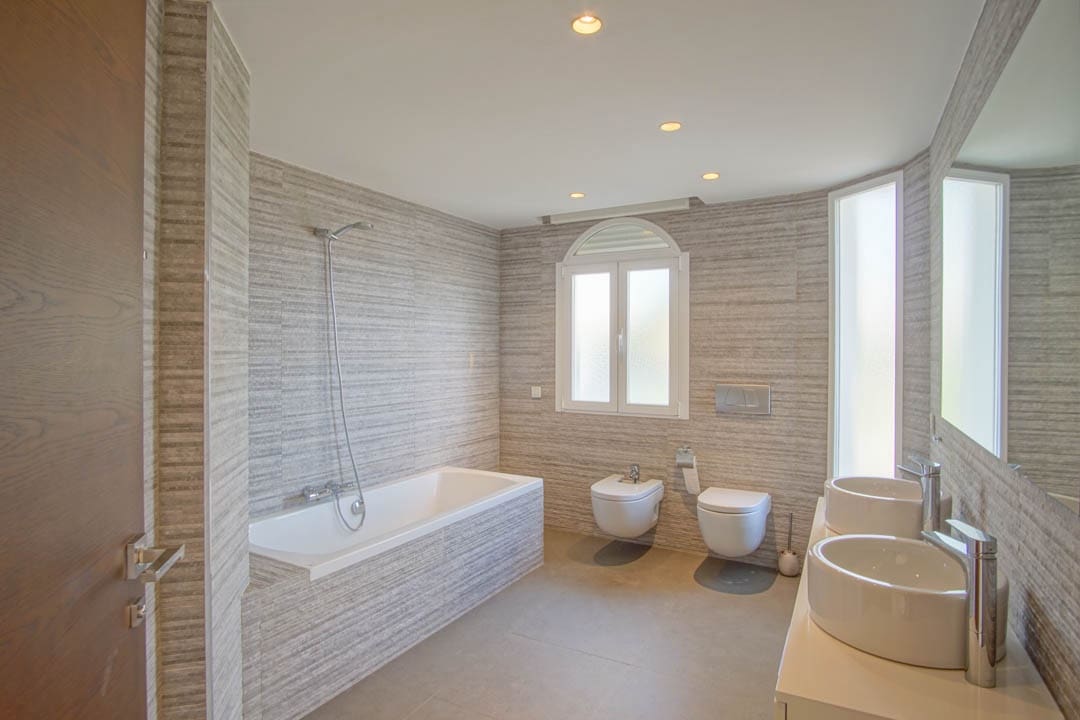 5 Zimmer Villa zu verkaufen in Alfaz del Pi / L'Alfas del Pi mit Pool Garage - 1.600.000 € (Ref: 10059786)