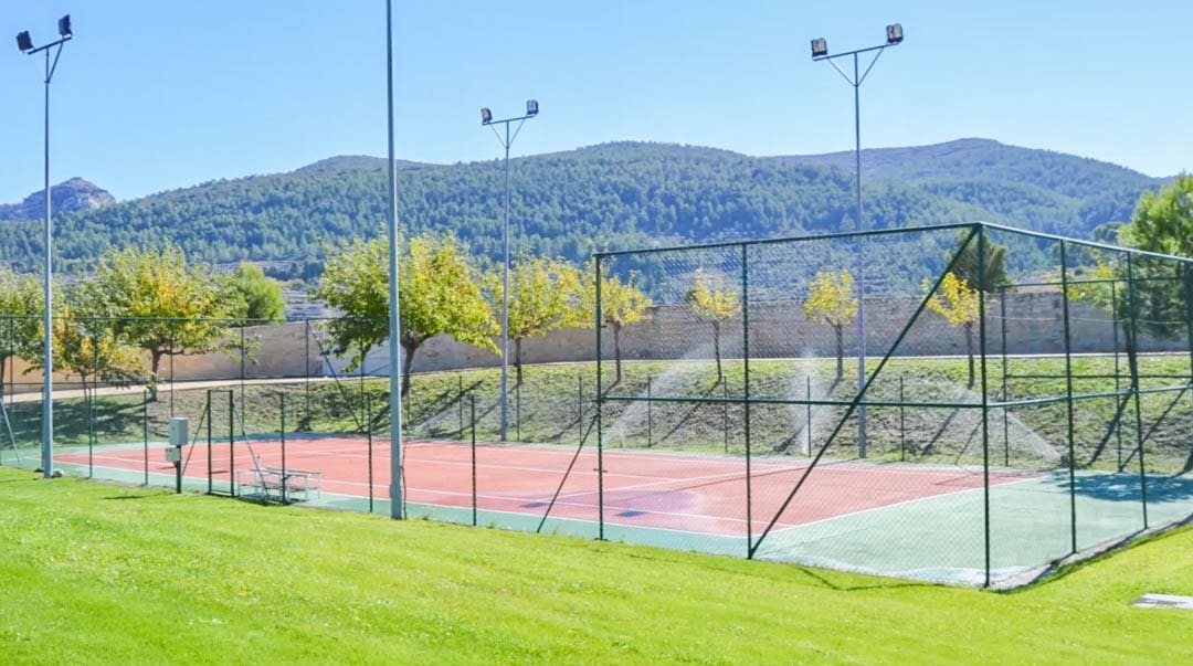 7 soverom Villa til salgs i Penaguila med svømmebasseng garasje - € 2 600 000 (Ref: 10059787)