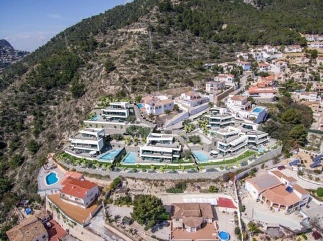 4 chambre Villa/Maison à vendre à Calpe / Calp avec piscine - 1 850 000 € (Ref: 10059805)
