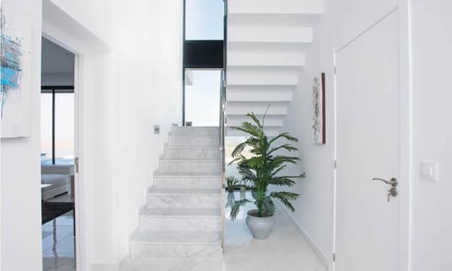Chalet de 4 habitaciones en Monte Solana, Pedreguer en venta con piscina - 699.000 € (Ref: 10059807)