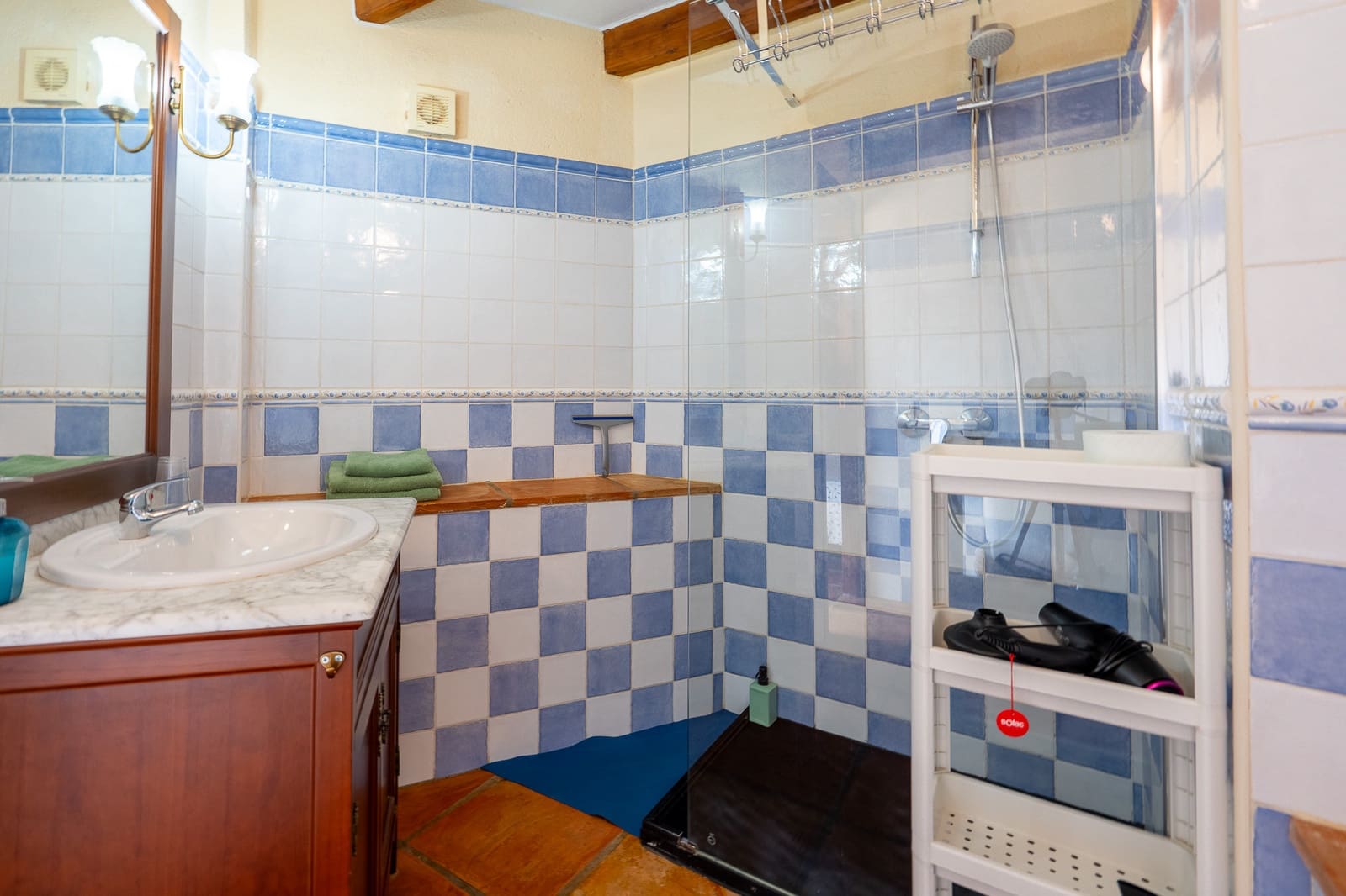 6 soveværelse Erhverv til salg i Sagra - € 569.000 (Ref: 10059824)