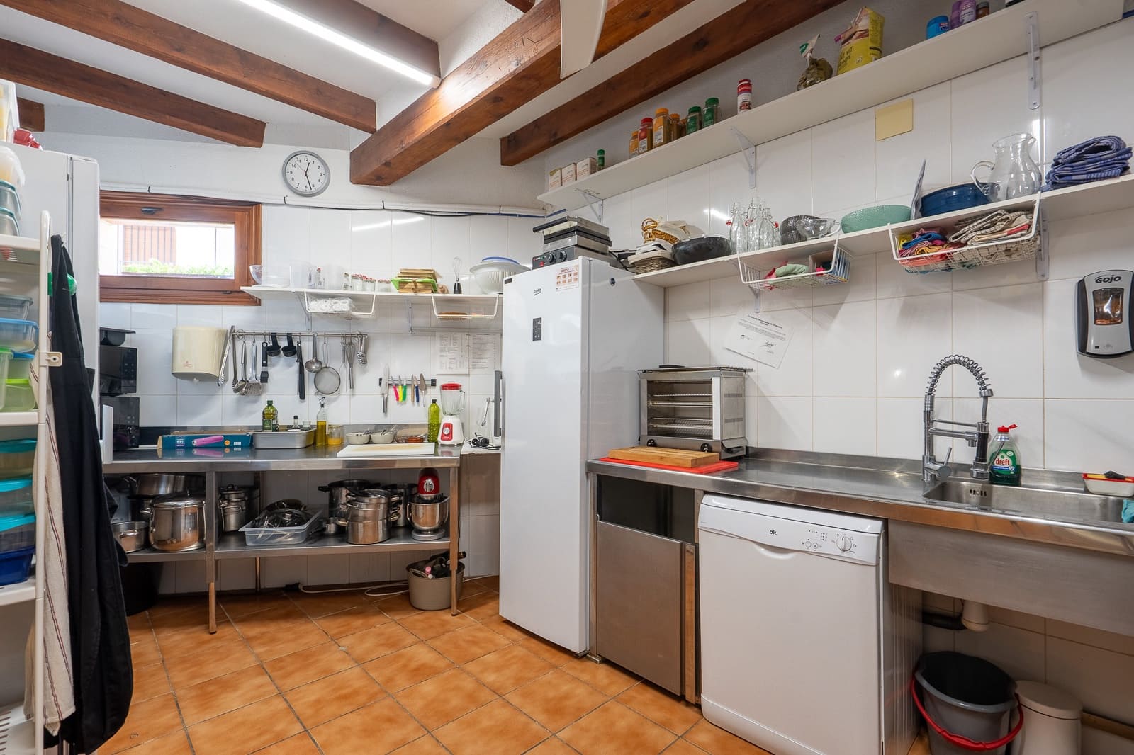 6 soveværelse Erhverv til salg i Sagra - € 569.000 (Ref: 10059824)