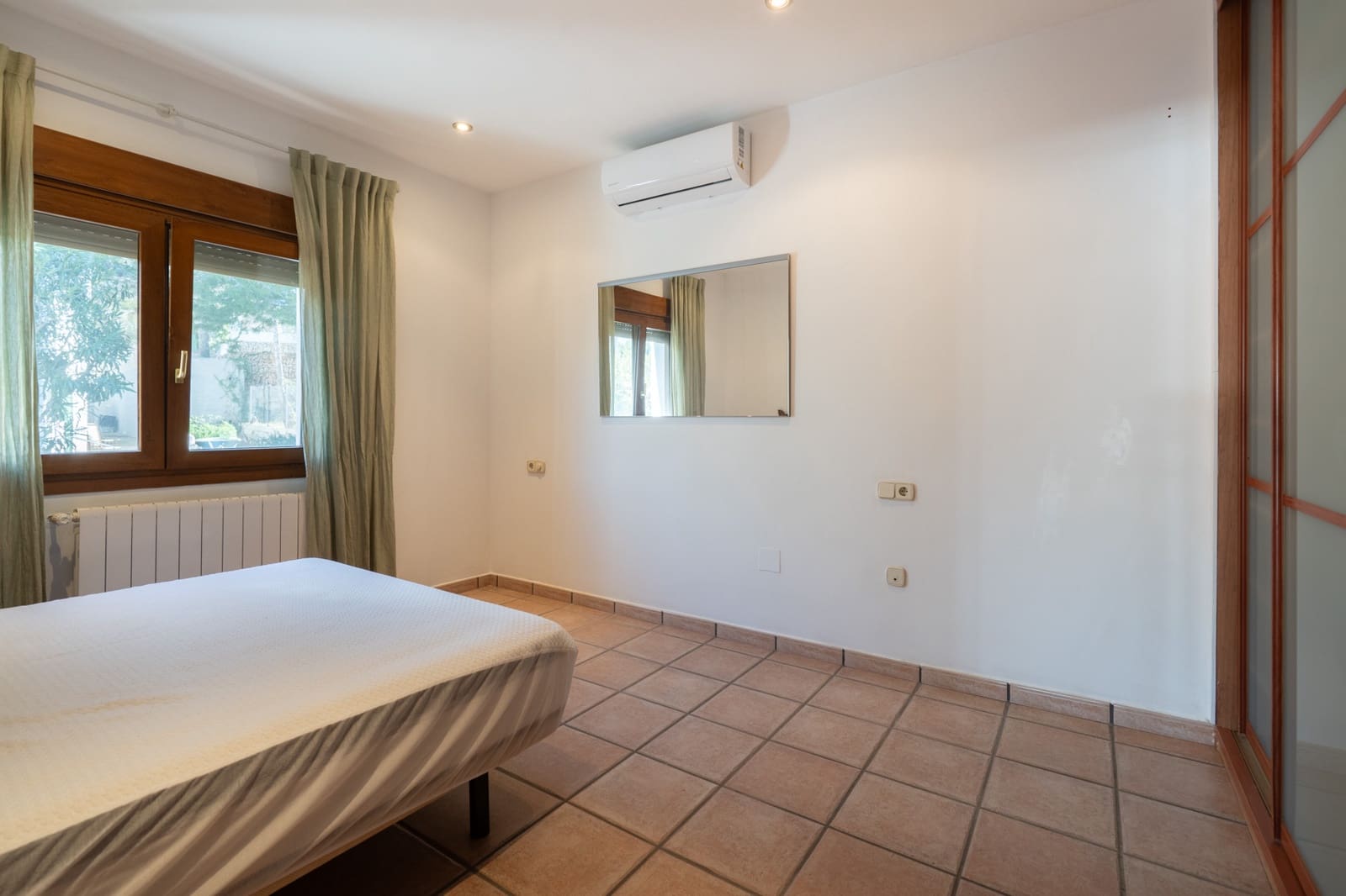 3 Zimmer Gewerbe zu verkaufen in Benissa mit Garage - 1.000.000 € (Ref: 10059826)