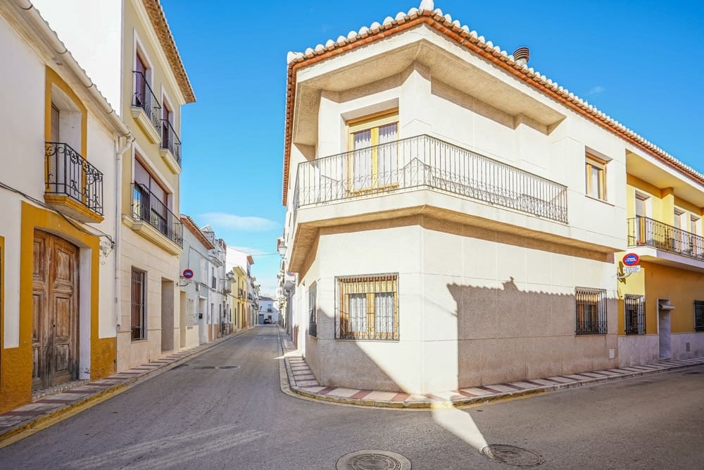 4 soveværelse Byhus til salg i Gata de Gorgos - € 380.000 (Ref: 10059828)