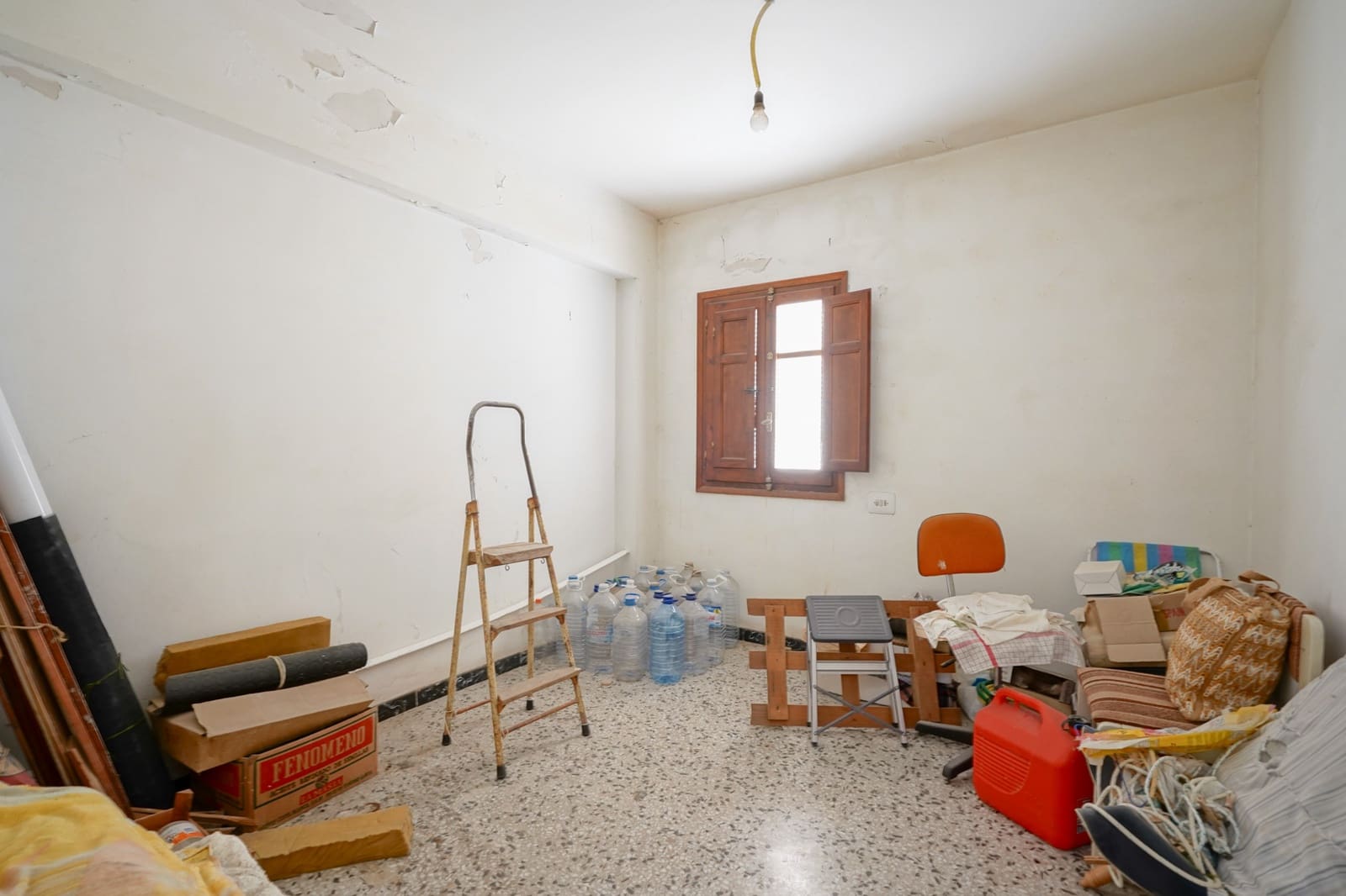 7 bedroom Semi-detached Villa for sale in Benissa with garage - € 360,000 (Ref: 10059829)