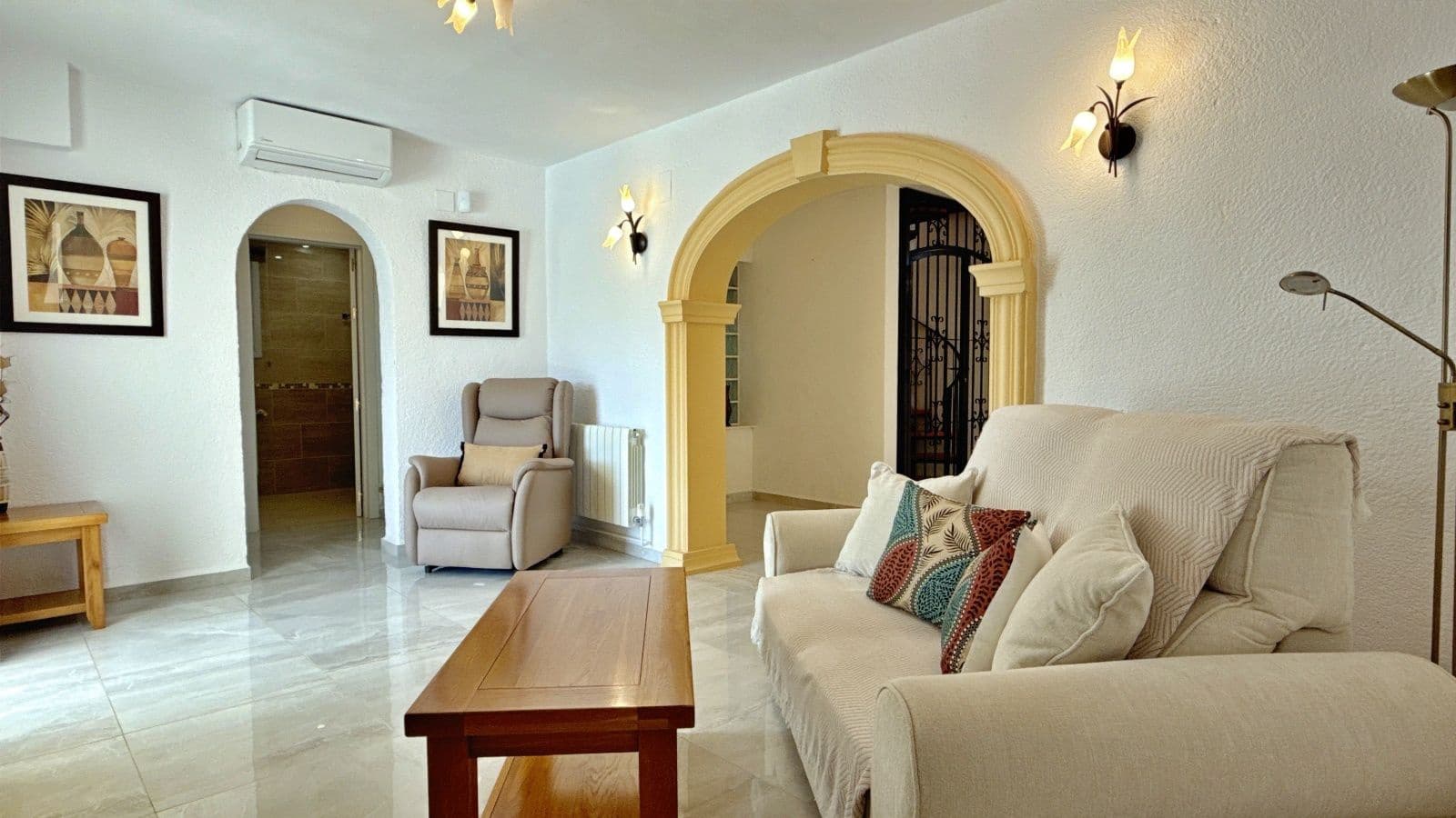 4 soverom Villa til salgs i Moraira med svømmebasseng garasje - € 899 950 (Ref: 10062302)