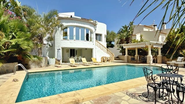 4 soverom Villa til salgs i Moraira, Teulada-Moraira med svømmebasseng garasje - € 899 950 (Ref: 10062302)