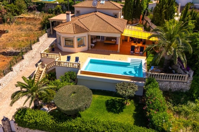 Chalet de 3 habitaciones en El Montgó, Dénia en venta con piscina garaje - 990.000 € (Ref: 10062303)