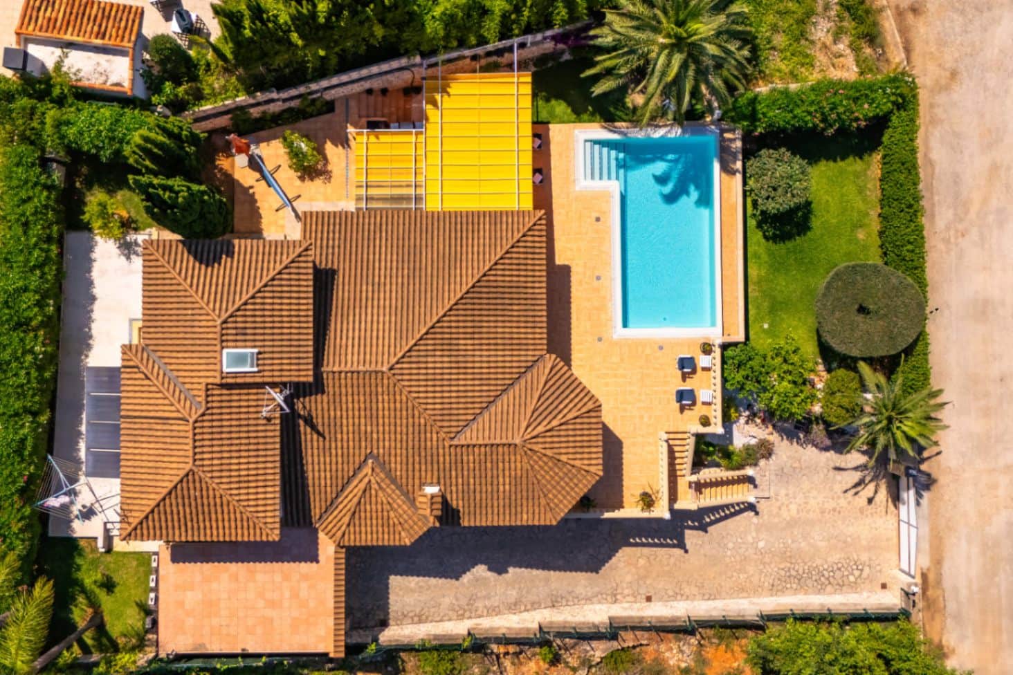 Chalet de 3 habitaciones en Dénia en venta con piscina garaje - 990.000 € (Ref: 10062303)