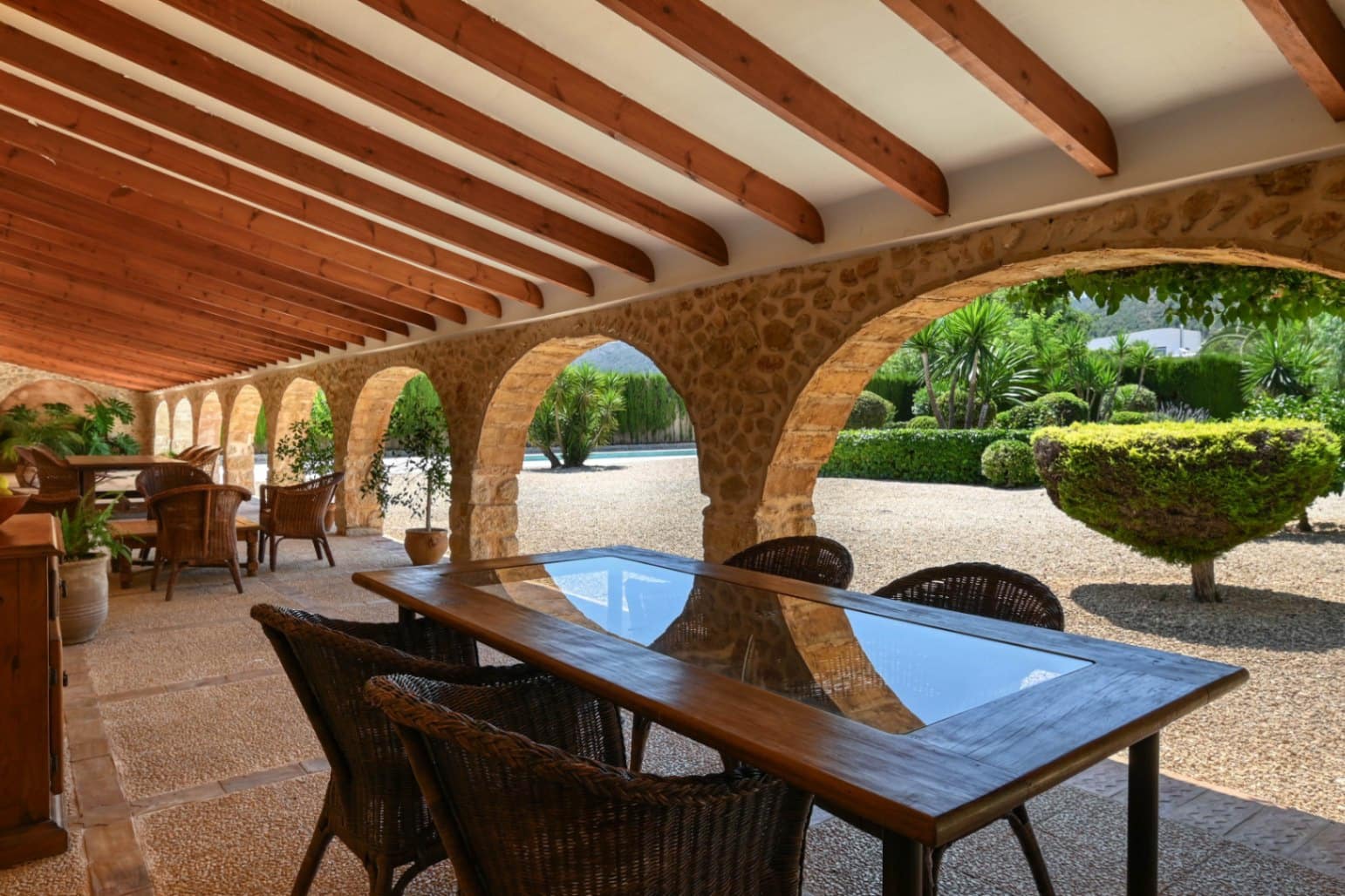 5 slaapkamer Villa te koop in Jalon / Xalo met zwembad garage - € 1.800.000 (Ref: 10062304)