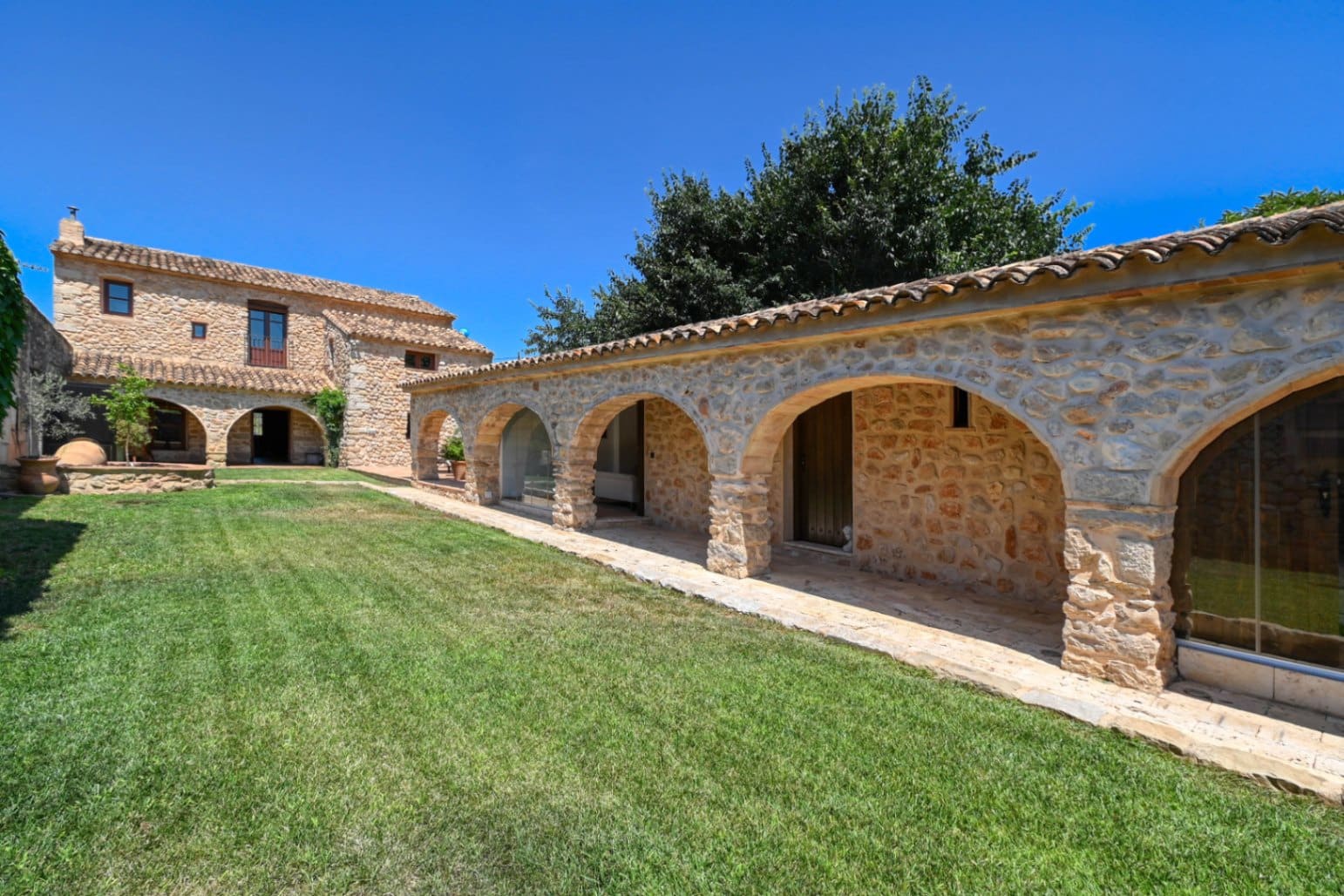 5 slaapkamer Villa te koop in Jalon / Xalo met zwembad garage - € 1.800.000 (Ref: 10062304)