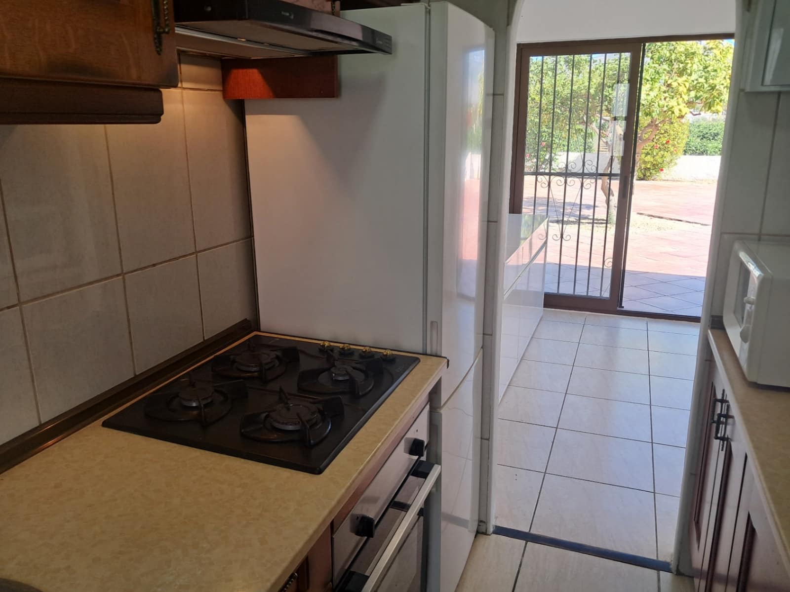 2 sypialnia Willa do wynajęcia w Alfaz del Pi / L'Alfas del Pi z basenem garażem - 1 400 € (Ref: 10095637)