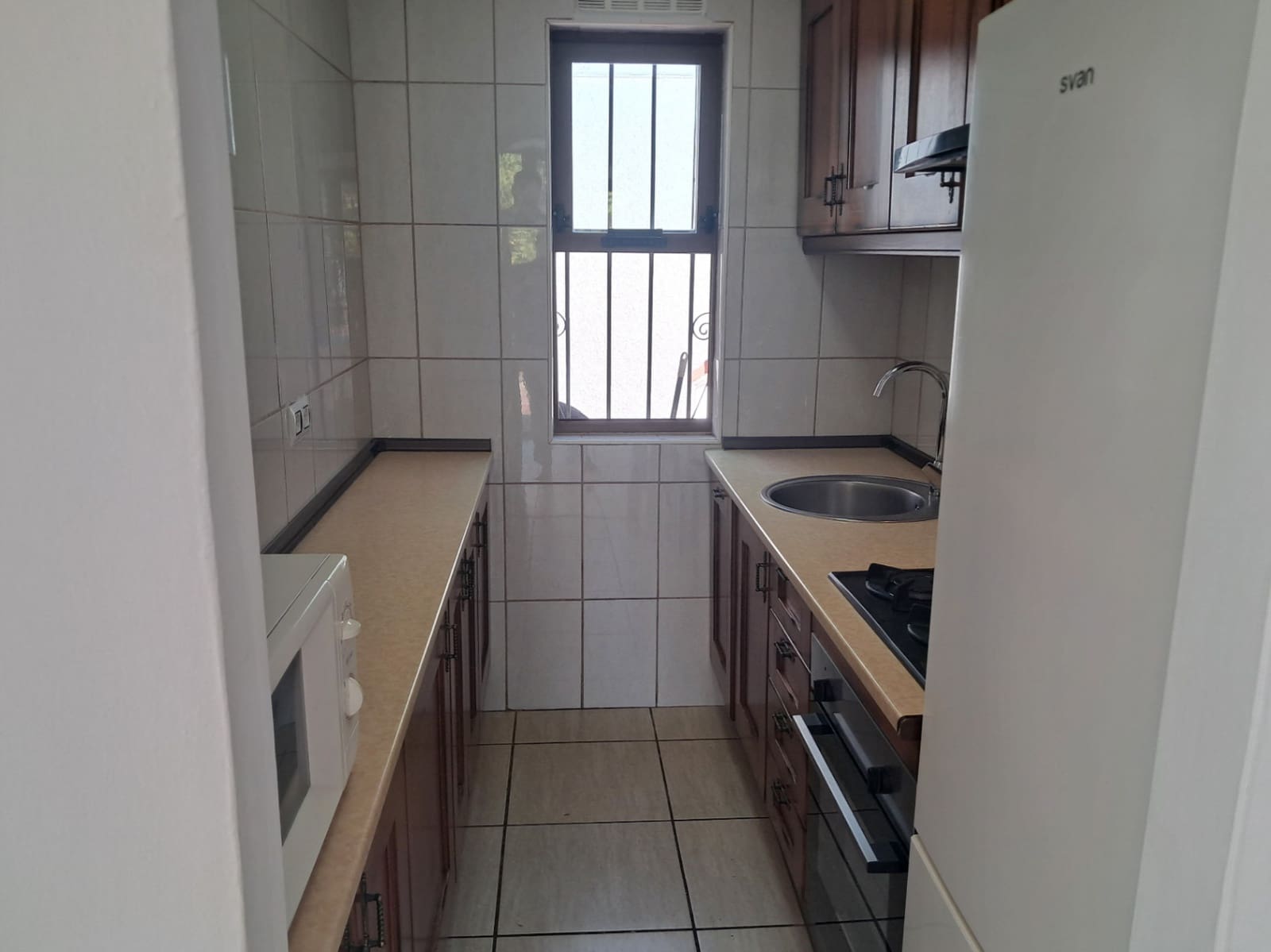2 sypialnia Willa do wynajęcia w Alfaz del Pi / L'Alfas del Pi z basenem garażem - 1 400 € (Ref: 10095637)
