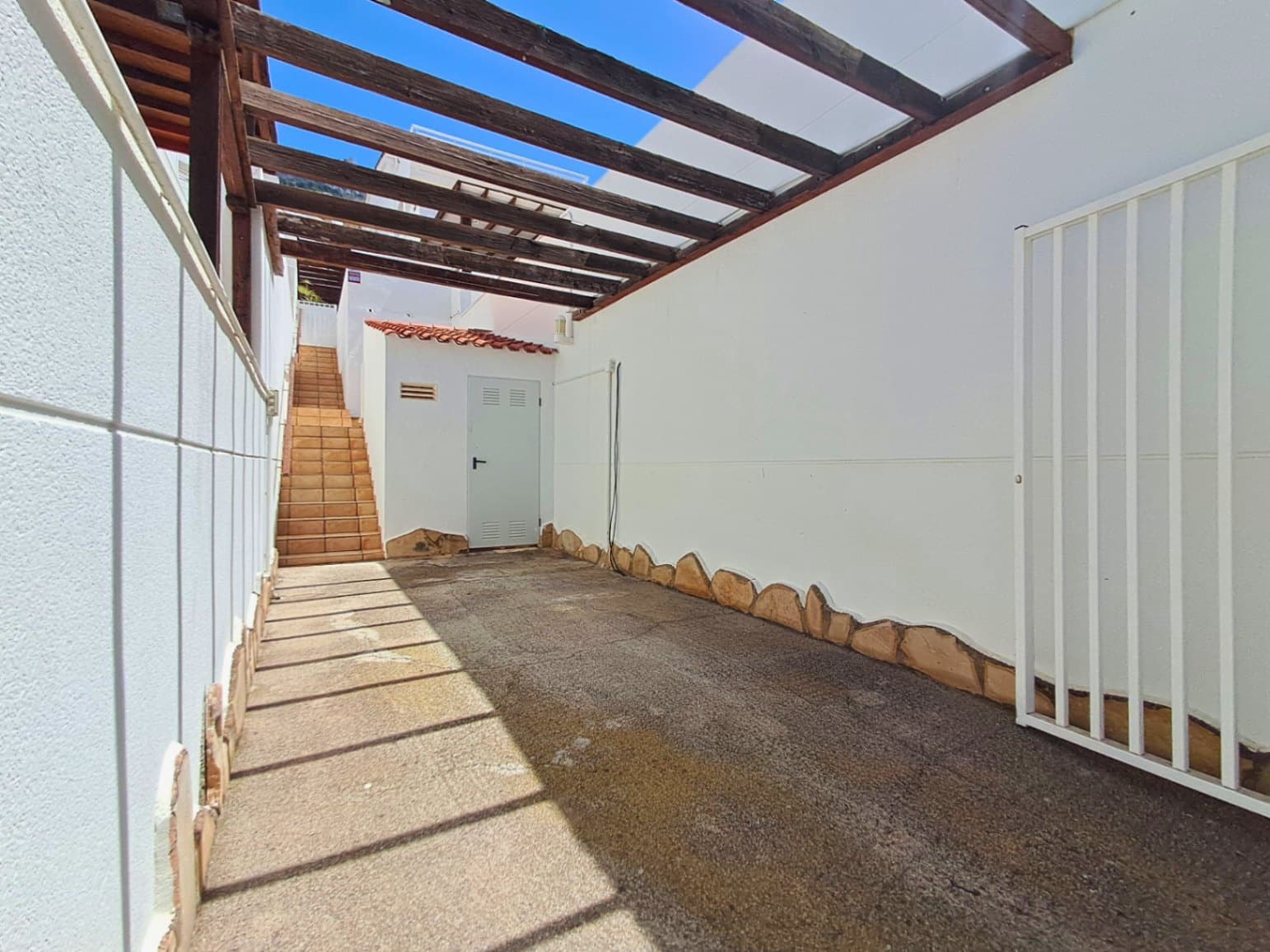 3 Zimmer Apartment zu vermieten in Altea mit Pool - 1.400 € (Ref: 10099128)