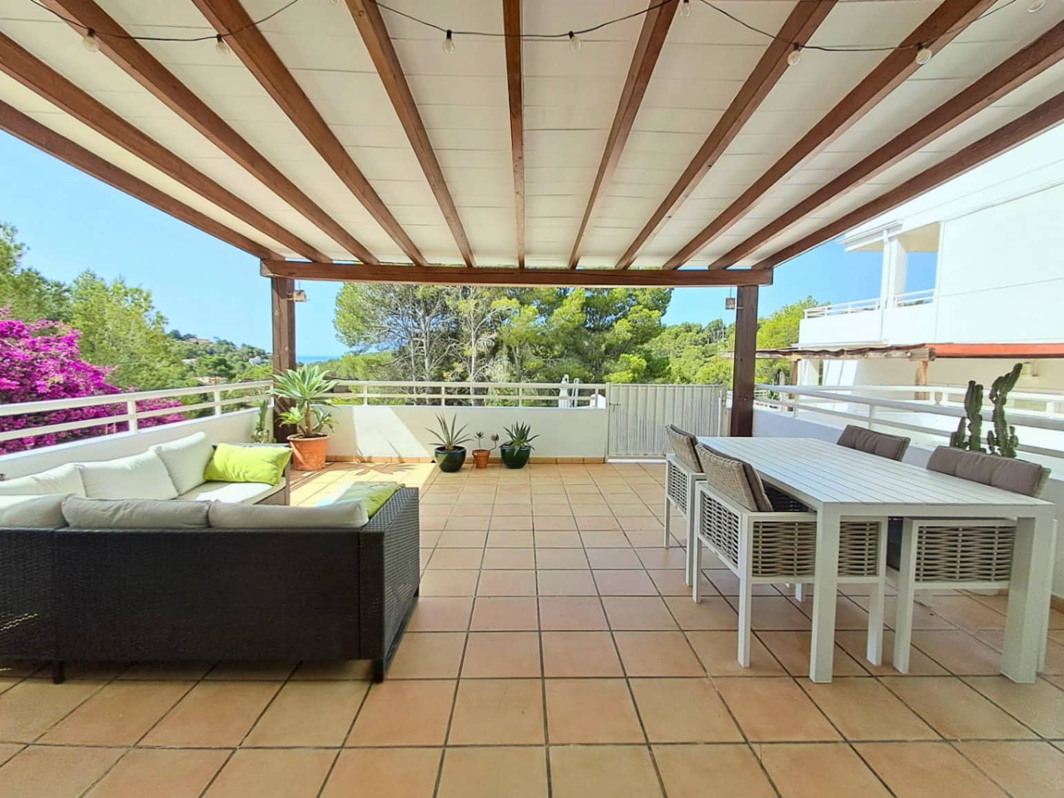 3 Zimmer Apartment zu vermieten in Altea mit Pool - 1.400 € (Ref: 10099128)
