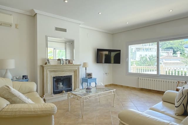 3 camera da letto Villa in vendita in Moraira, Teulada-Moraira con piscina garage - 995.000 € (Rif: 10101037)