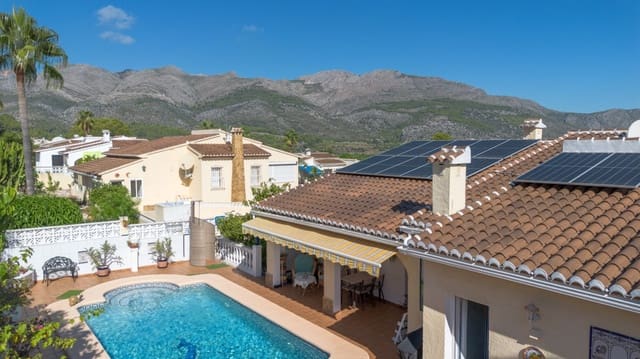 4 camera da letto Villa in vendita in Orba con piscina garage - 490.000 € (Rif: 10103505)