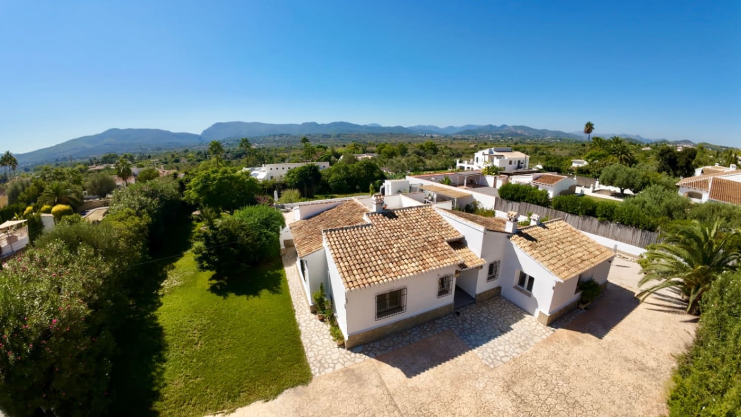 4 quarto Moradia para venda em Javea / Xabia com piscina garagem - 1 050 000 € (Ref: 10110210)