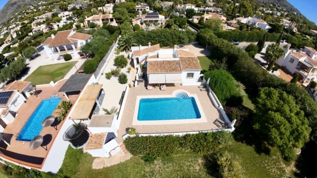 4 quarto Moradia para venda em Javea / Xàbia com piscina garagem - 1 050 000 € (Ref: 10110210)