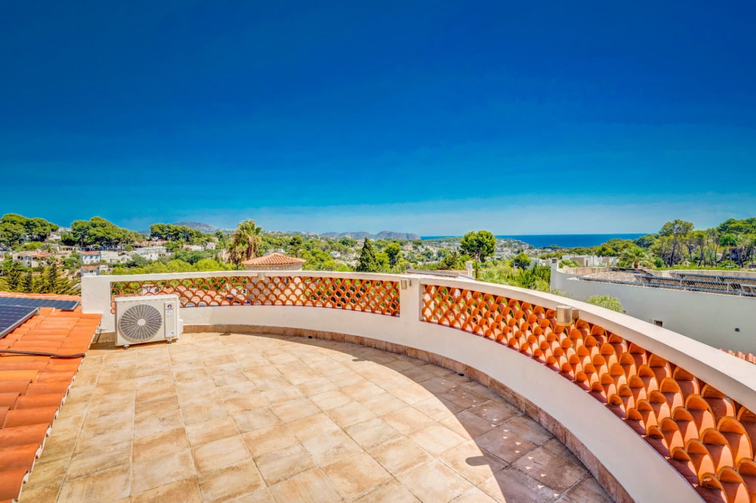 3 soveværelse Villa til salg i Benissa med swimmingpool garage - € 795.000 (Ref: 10120715)