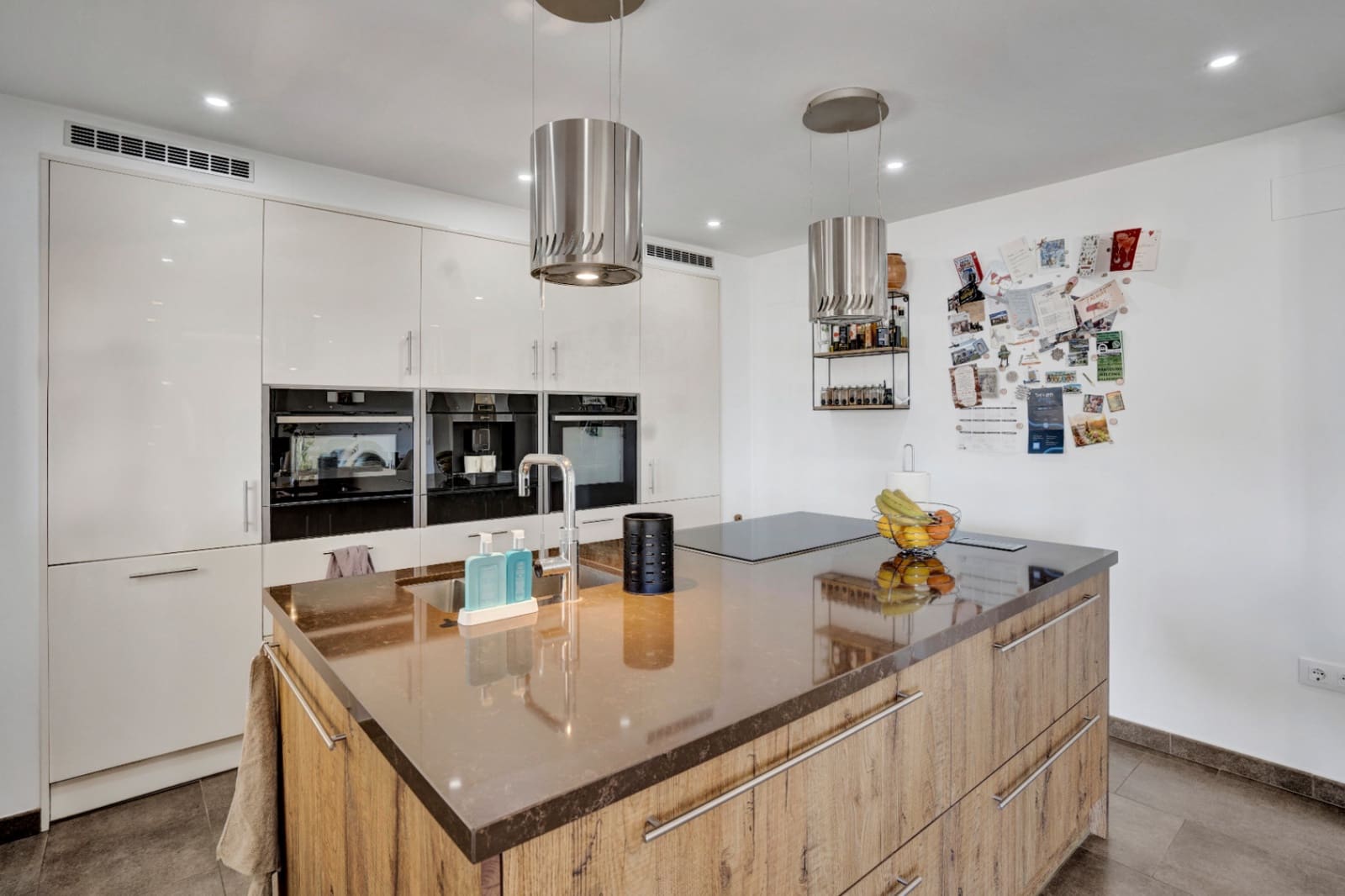 3 soveværelse Villa til salg i Benissa med swimmingpool garage - € 795.000 (Ref: 10120715)
