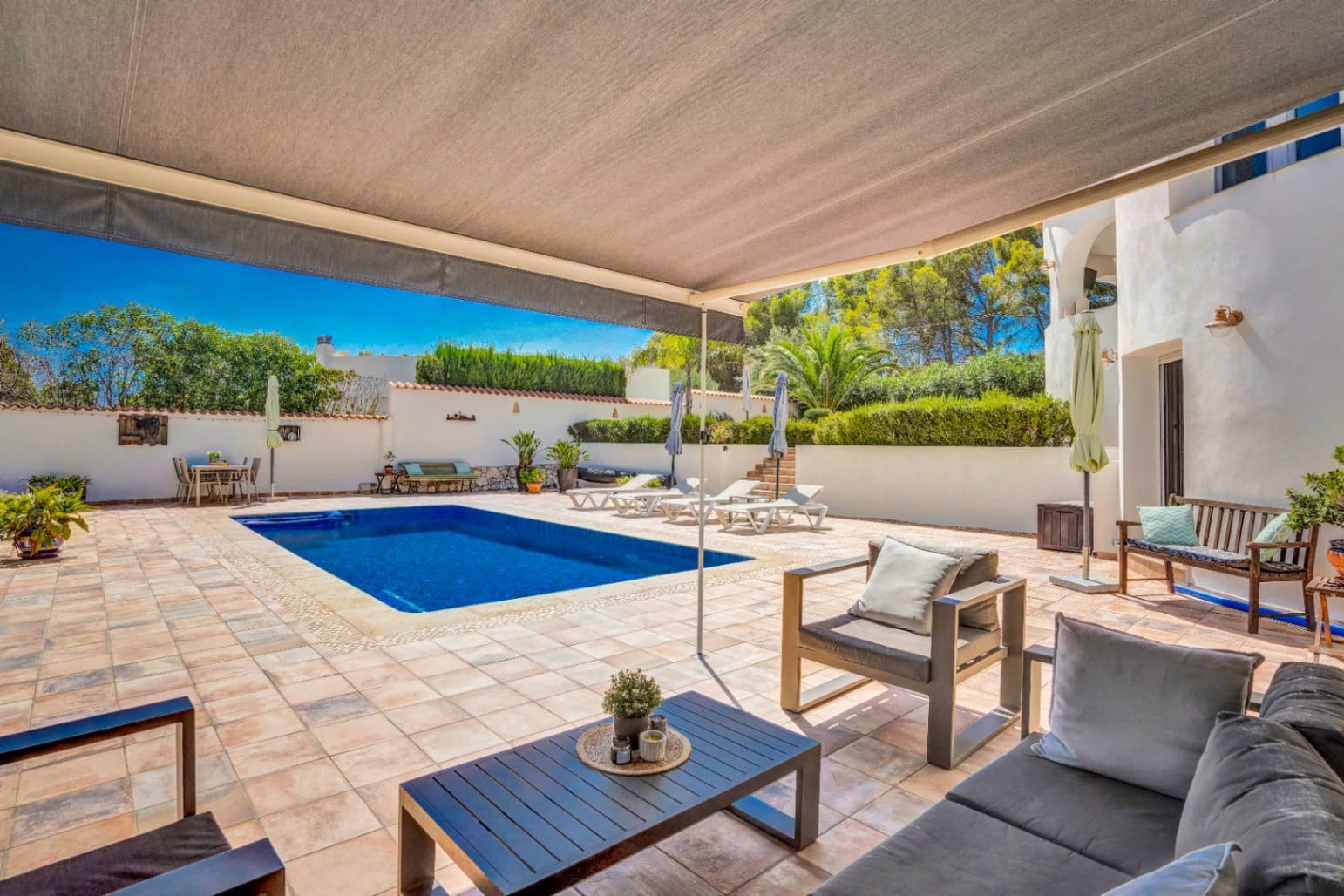 3 soveværelse Villa til salg i Benissa med swimmingpool garage - € 795.000 (Ref: 10120715)