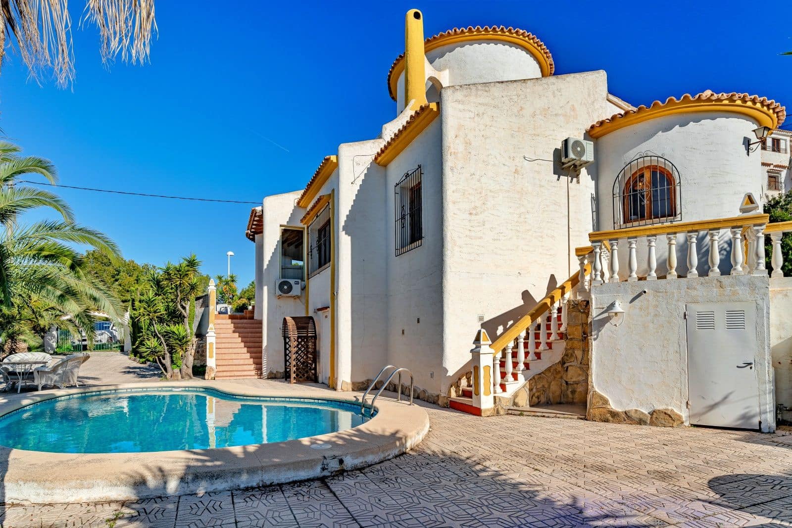 3 soveværelse Villa til salg i Calpe / Calp med swimmingpool garage - € 485.000 (Ref: 10130368)