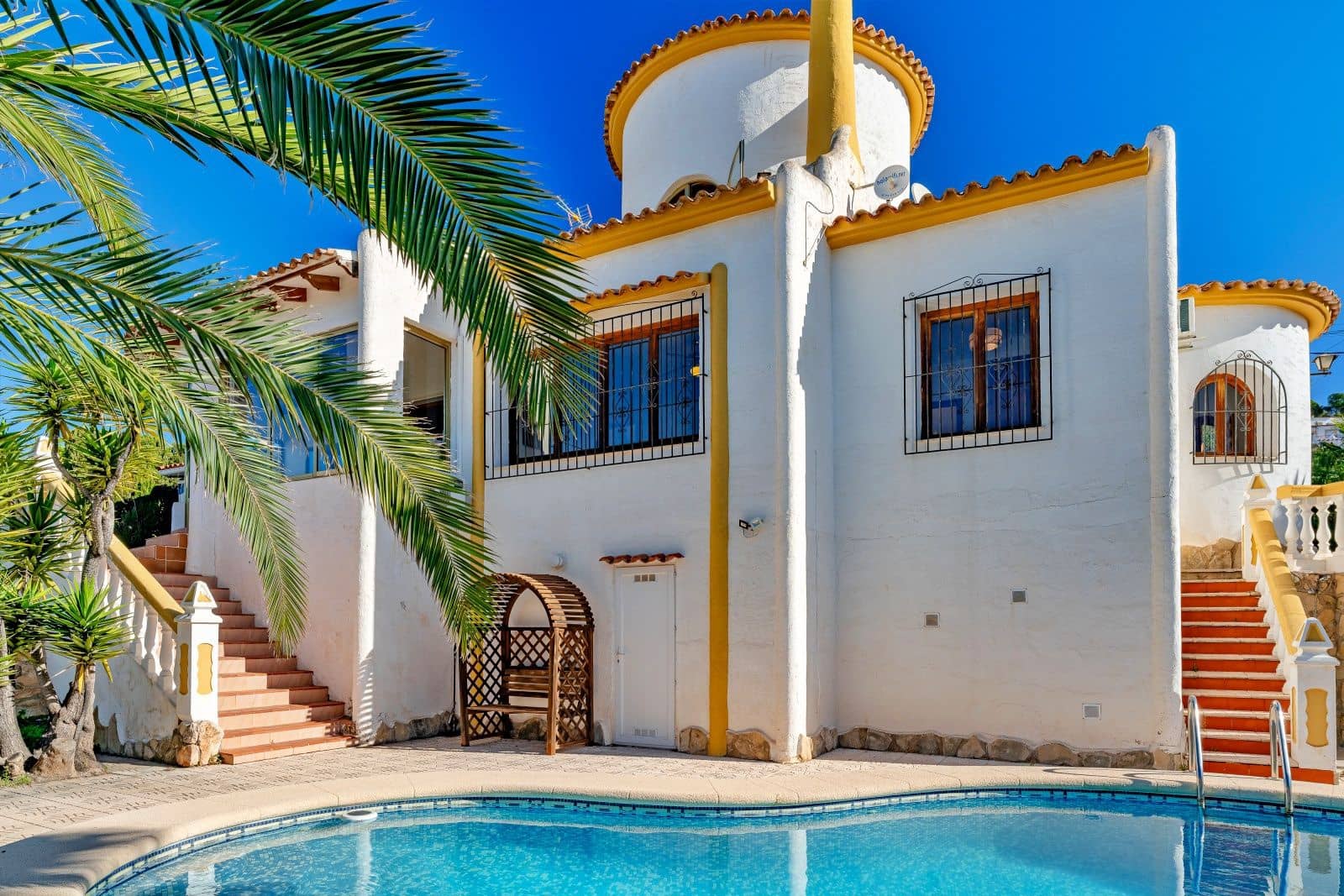 3 soveværelse Villa til salg i Calpe / Calp med swimmingpool garage - € 485.000 (Ref: 10130368)